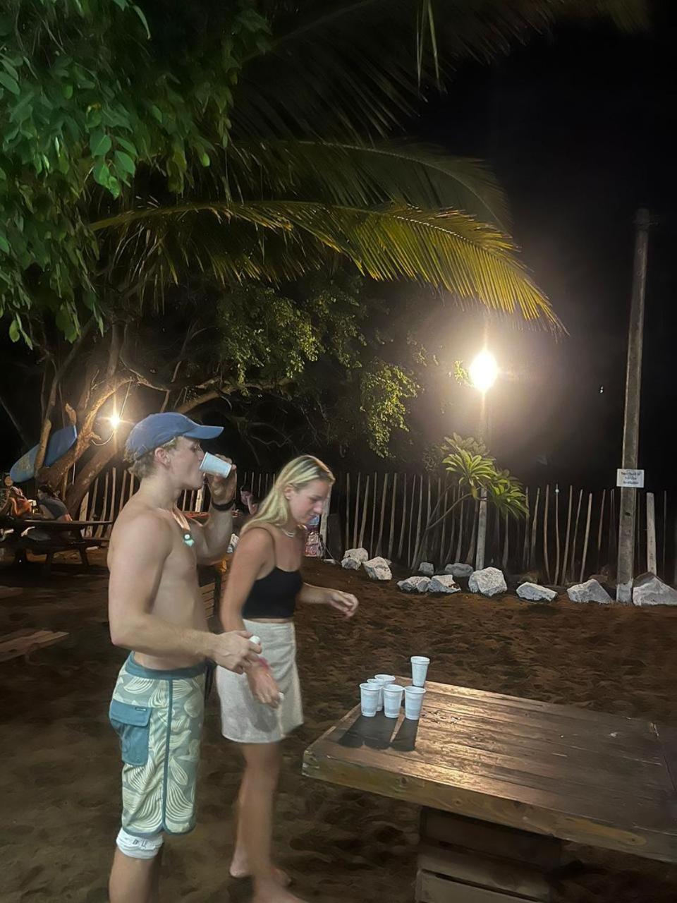 Hangover Hostels Arugam Bay Bagian luar foto