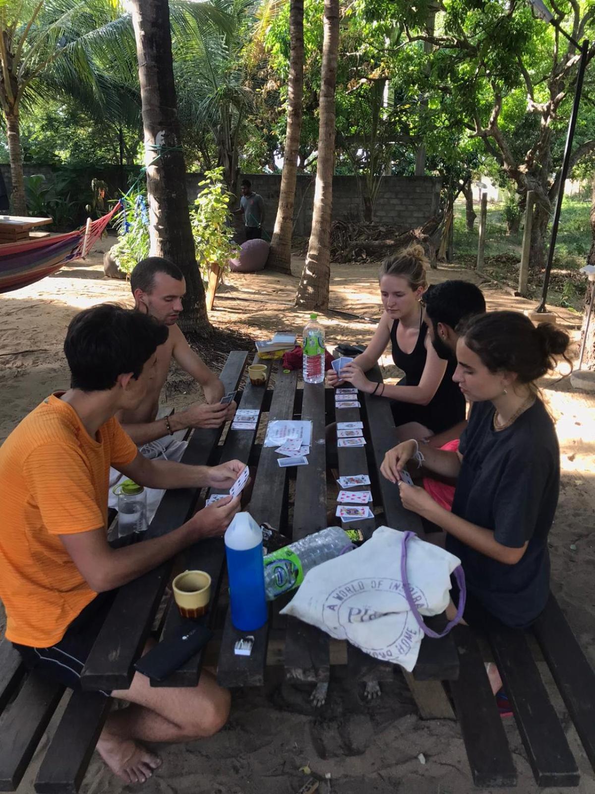 Hangover Hostels Arugam Bay Bagian luar foto